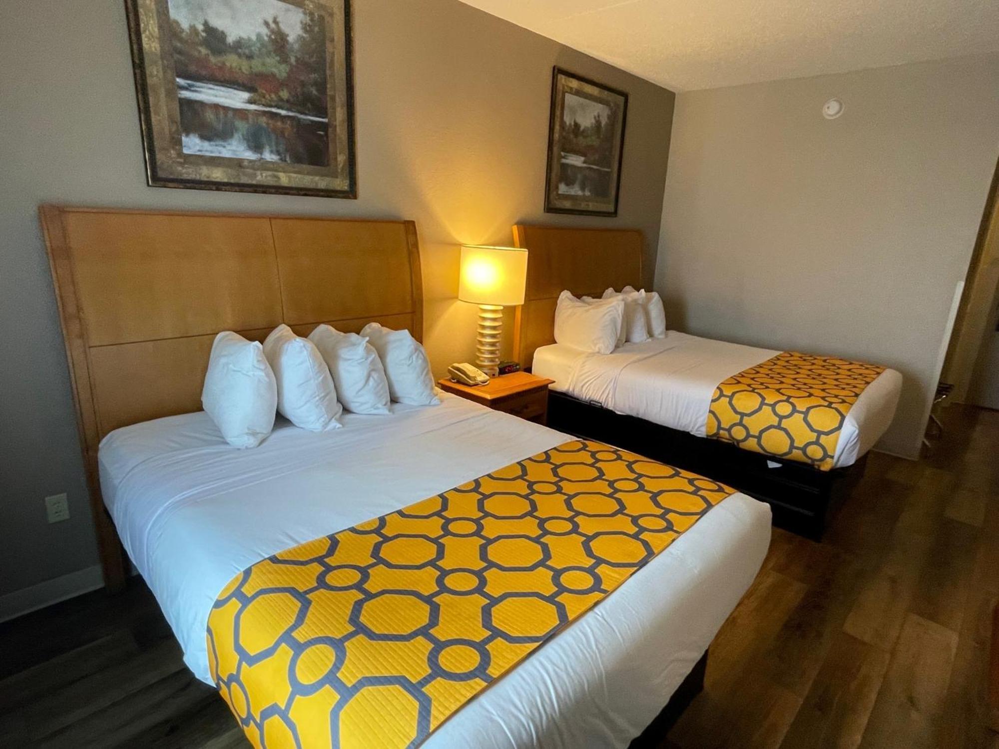 Baymont By Wyndham West Plains Hotel Bagian luar foto