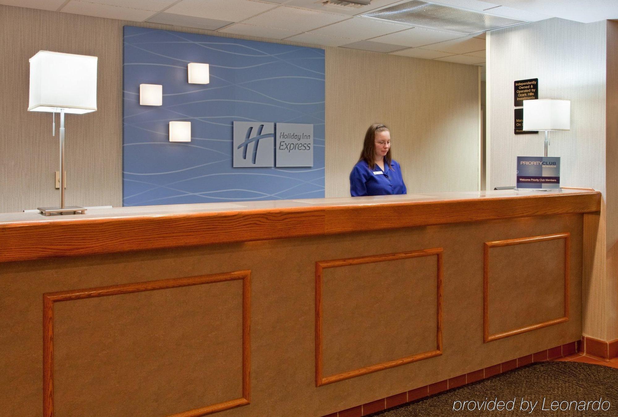 Baymont By Wyndham West Plains Hotel Interior foto