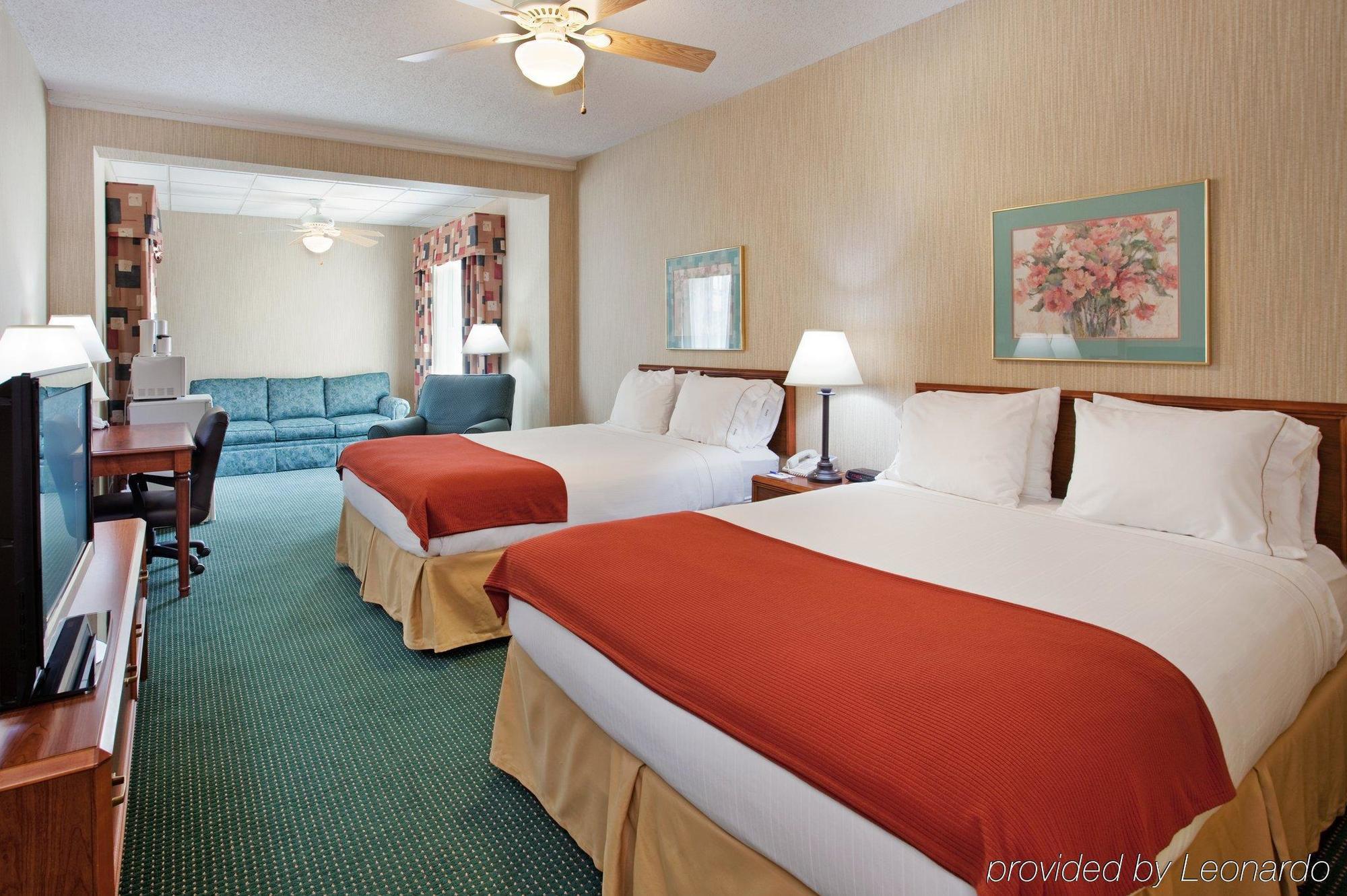 Baymont By Wyndham West Plains Hotel Bagian luar foto