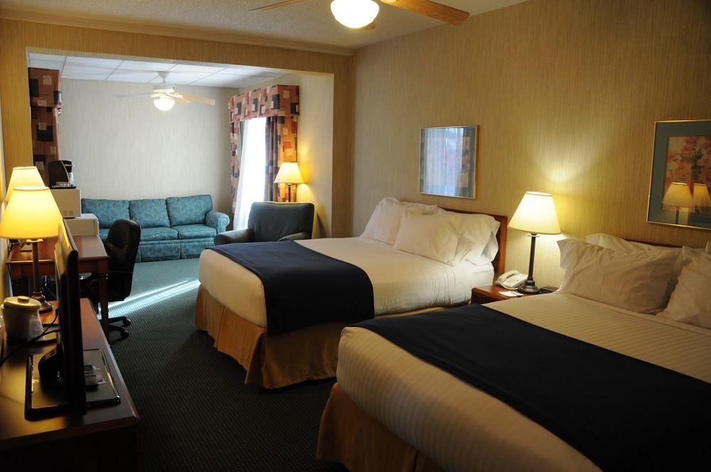 Baymont By Wyndham West Plains Hotel Bagian luar foto