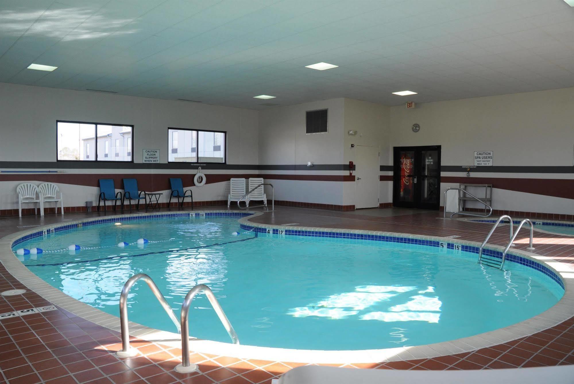 Baymont By Wyndham West Plains Hotel Bagian luar foto